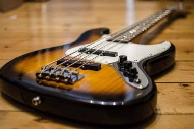 Guitar vs Bass – Which One Should You Opt For?