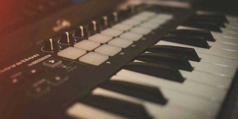 12 Best Cheap MIDI Keyboards Under 200 Dollars